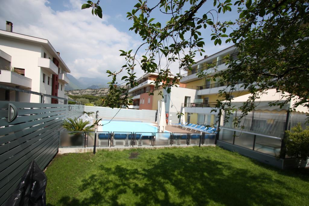 Hotel Miorelli Torbole Sul Garda Екстер'єр фото