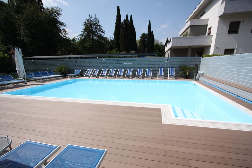 Hotel Miorelli Torbole Sul Garda Екстер'єр фото