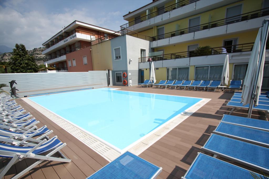 Hotel Miorelli Torbole Sul Garda Екстер'єр фото
