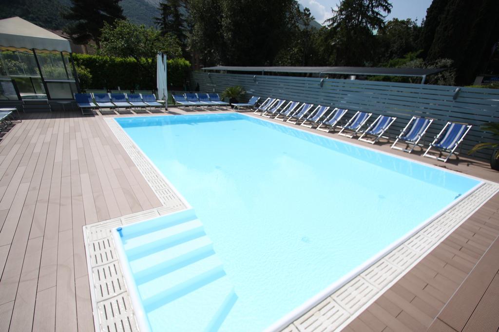 Hotel Miorelli Torbole Sul Garda Екстер'єр фото