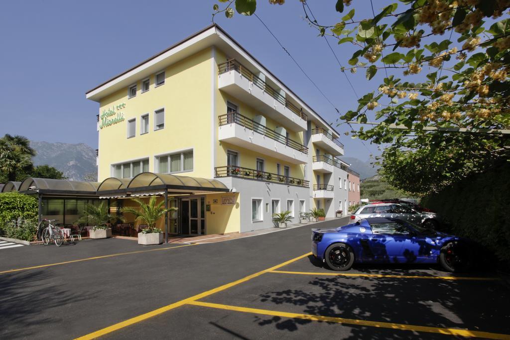 Hotel Miorelli Torbole Sul Garda Екстер'єр фото